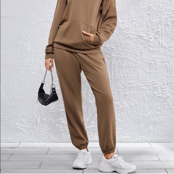 Brown lounge sweat set - Picture 3 of 7